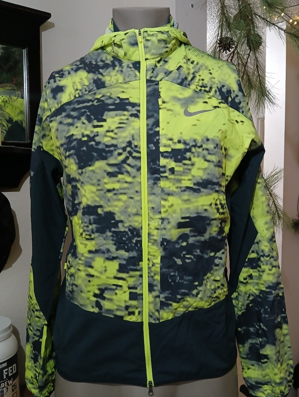 🆕️ Nike Jacket